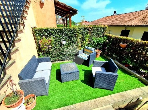 casa indipendente in vendita a Sutri