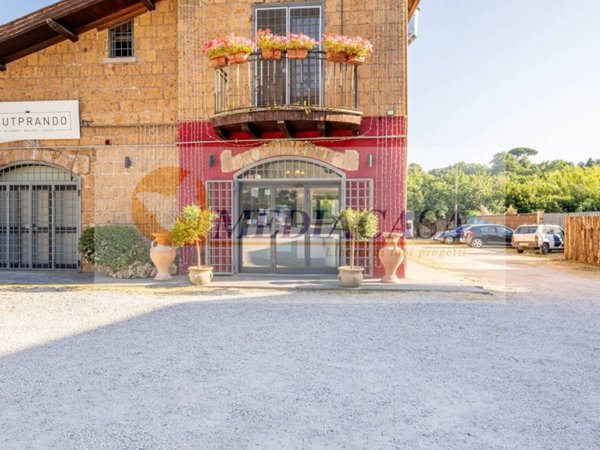 negozio in vendita a Sutri