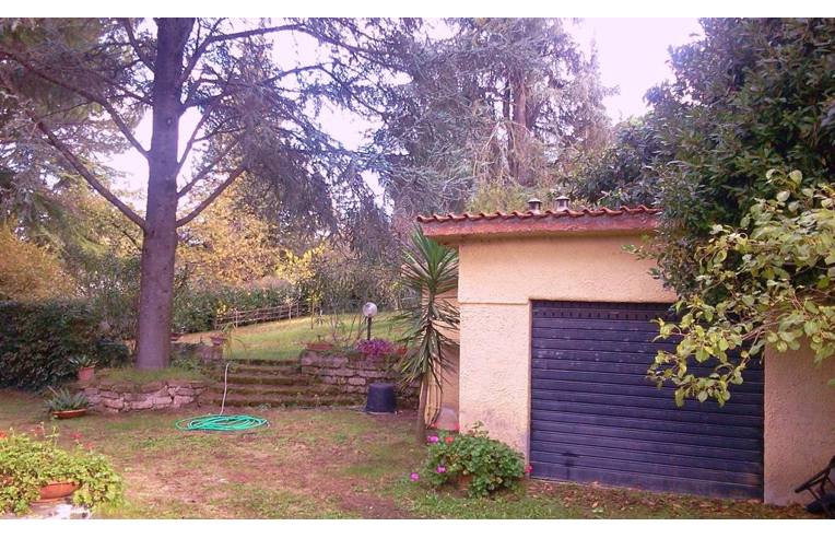 casa indipendente in vendita a Sutri