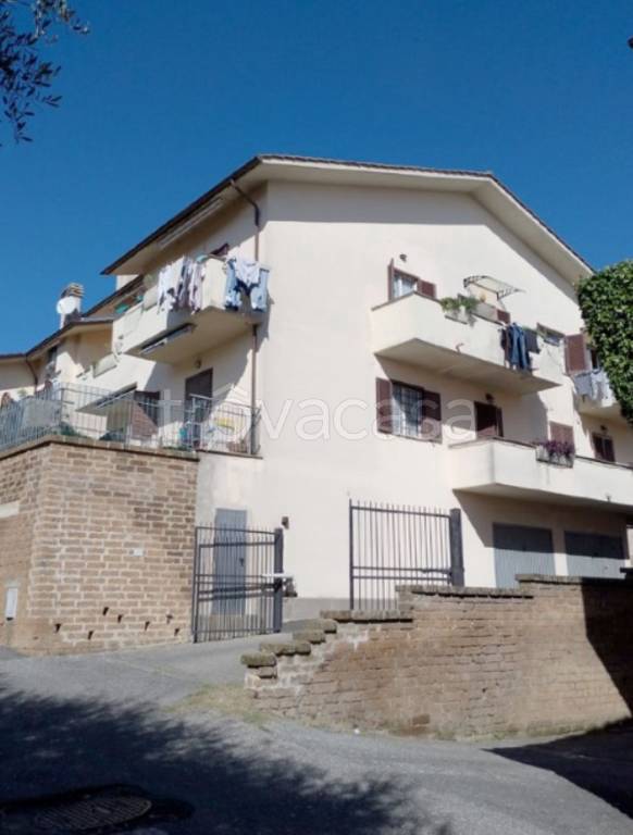 appartamento in vendita a Sutri