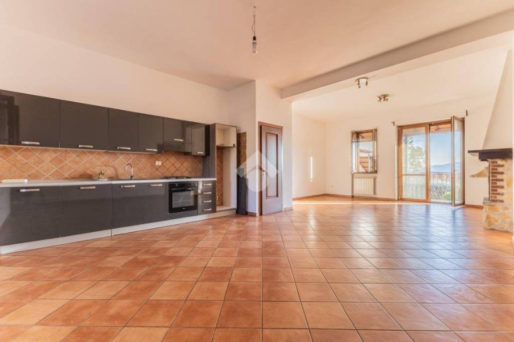 appartamento in vendita a Sutri