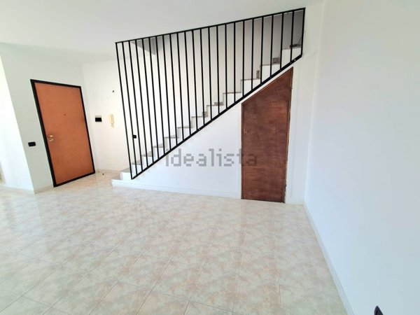 casa indipendente in vendita a Sutri