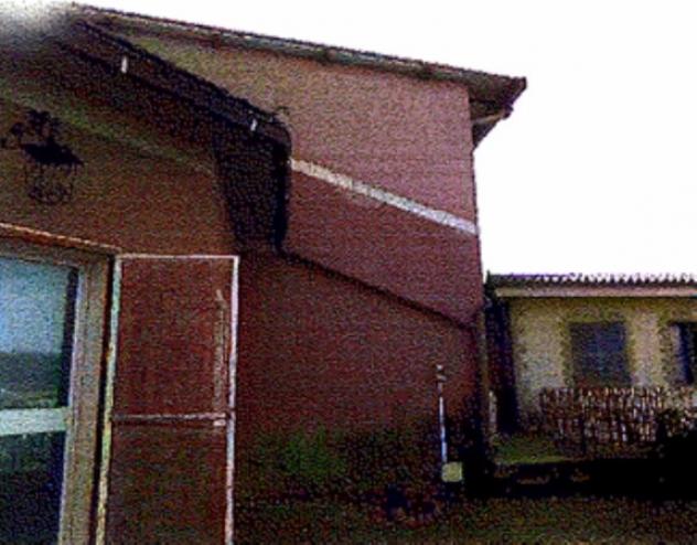 locale di sgombero in vendita a Sutri