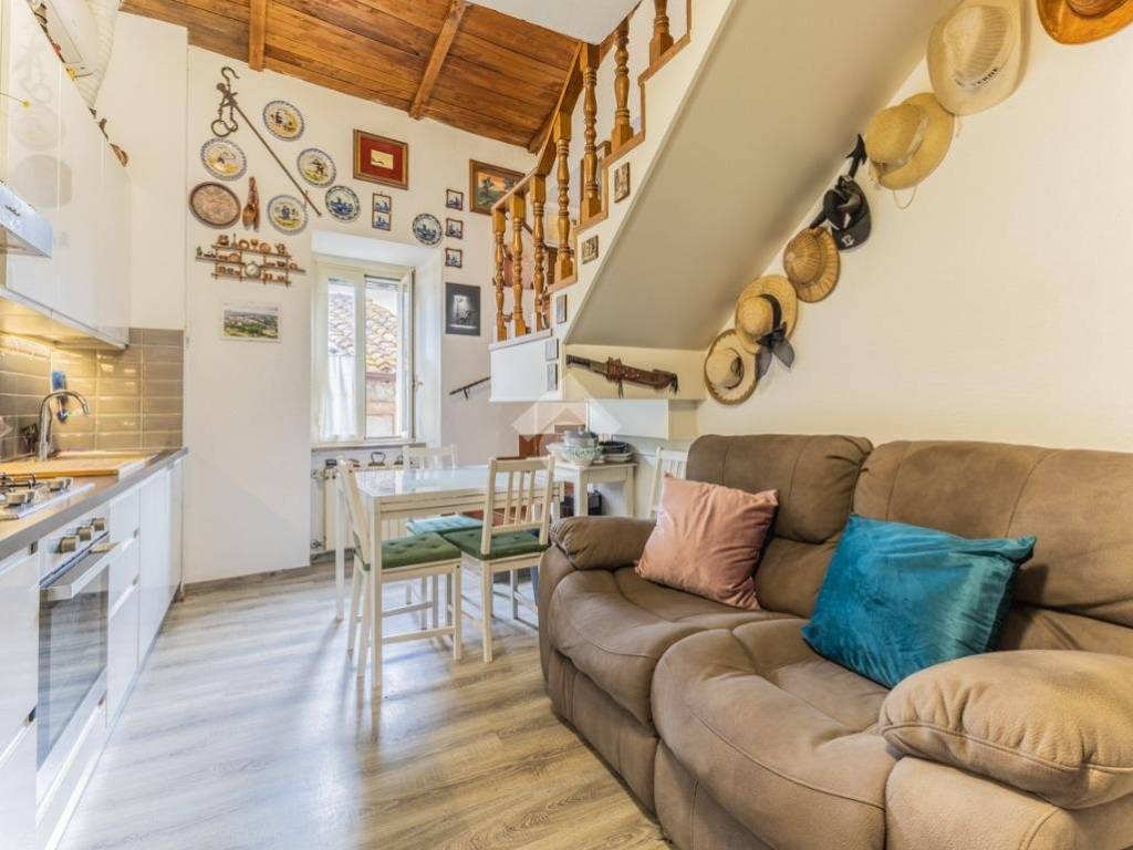 appartamento in vendita a Sutri