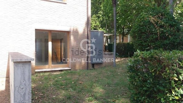 casa indipendente in vendita a Sutri