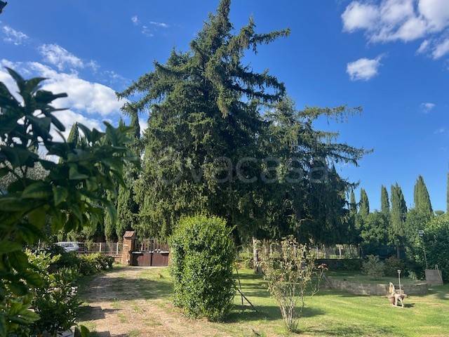 casa indipendente in vendita a Sutri