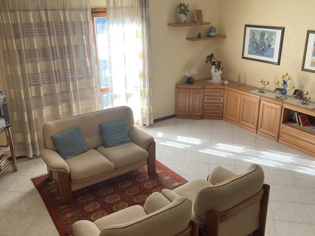 casa indipendente in vendita a Sutri