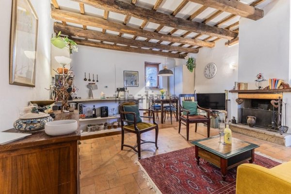 appartamento in vendita a Sutri