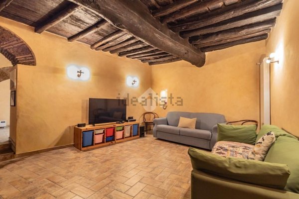 appartamento in vendita a Sutri