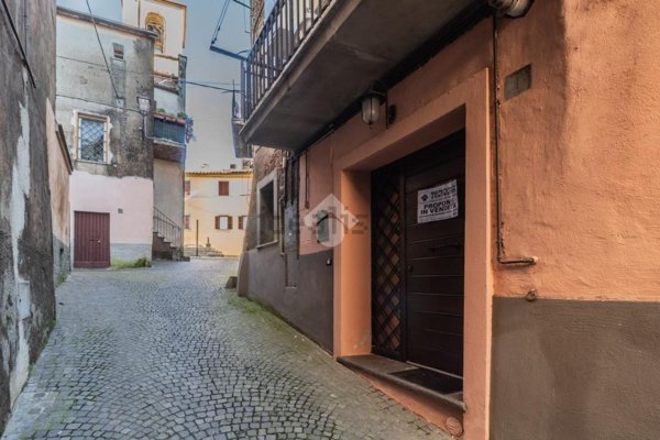 appartamento in vendita a Sutri