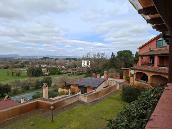 casa indipendente in vendita a Sutri