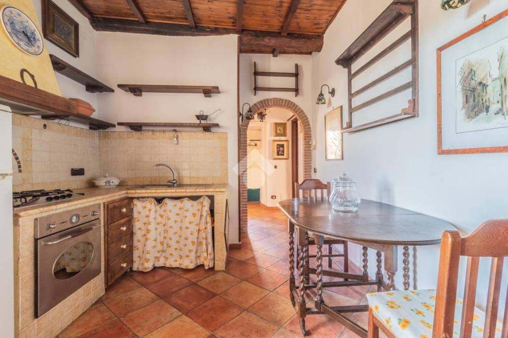 appartamento in vendita a Sutri