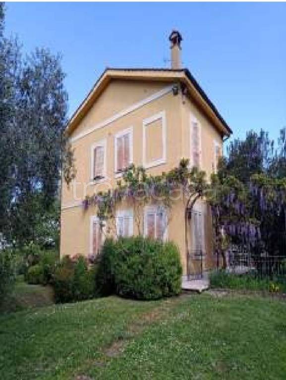 villa in vendita a Sutri