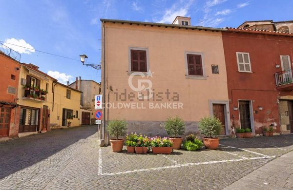 appartamento in vendita a Sutri