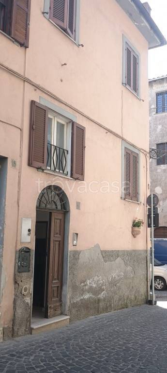 casa indipendente in vendita a Sutri