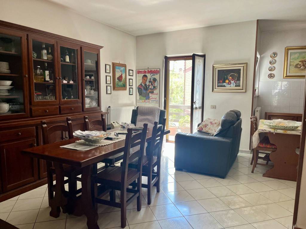 casa indipendente in vendita a Sutri