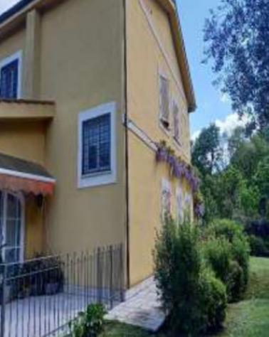 casa indipendente in vendita a Sutri
