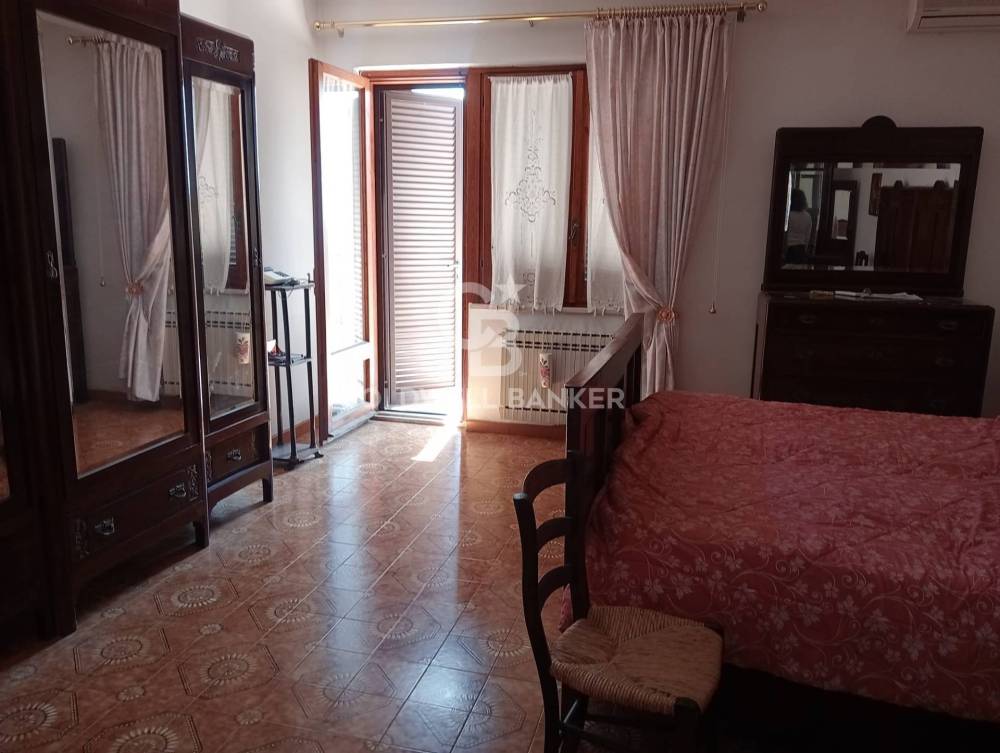 casa indipendente in vendita a Sutri
