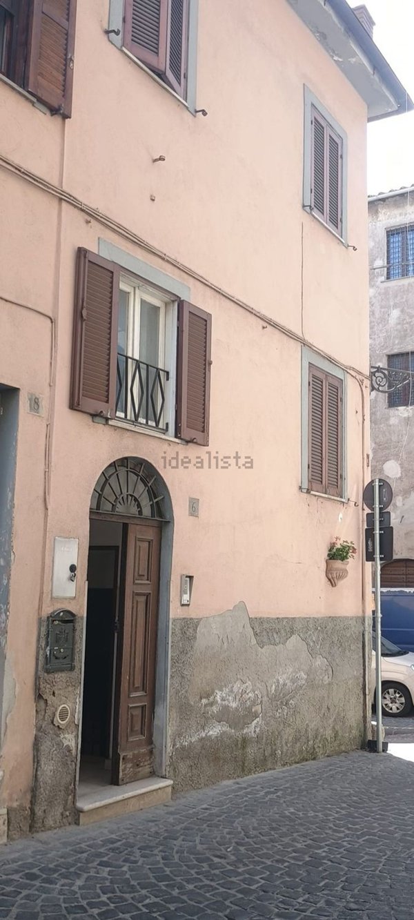 appartamento in vendita a Sutri