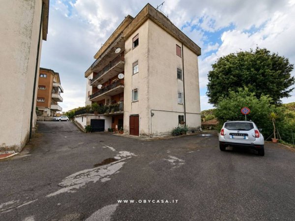 appartamento in vendita a Sutri