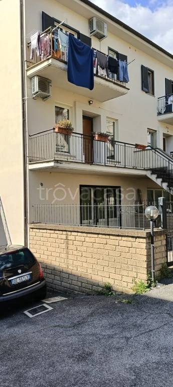 casa indipendente in vendita a Sutri