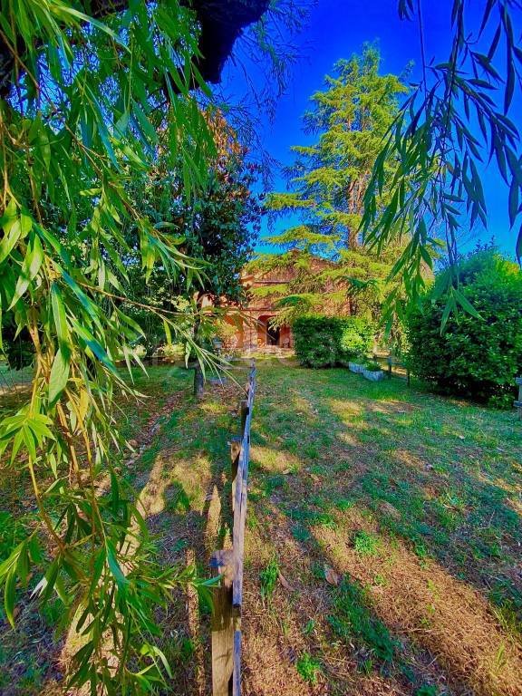 casa indipendente in vendita a Sutri