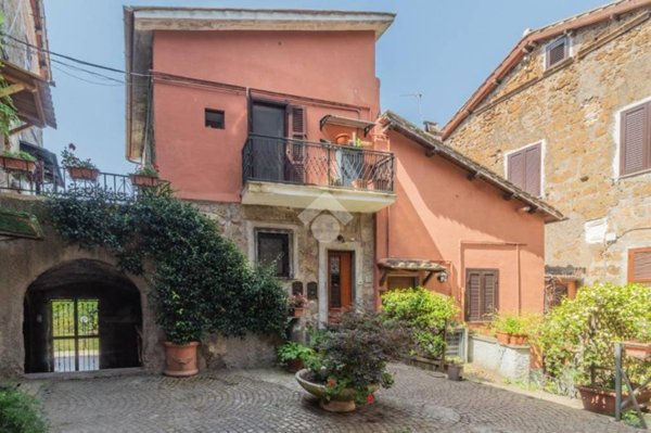 appartamento in vendita a Sutri