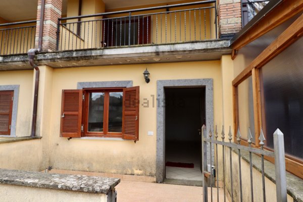 casa indipendente in vendita a Sutri