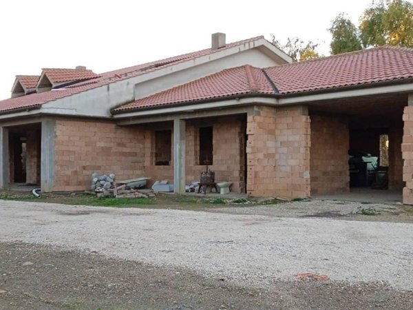 casa indipendente in vendita a Tarquinia