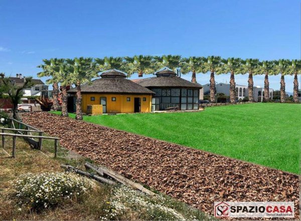 negozio in vendita a Tarquinia in zona Marina Velca