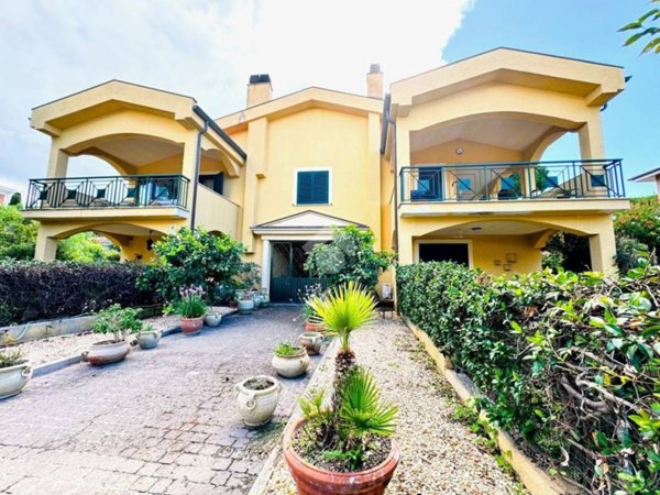 casa indipendente in vendita a Tarquinia