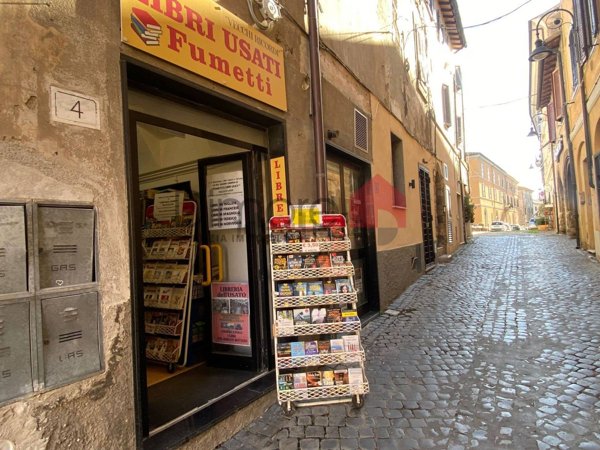locale commerciale in vendita a Tarquinia