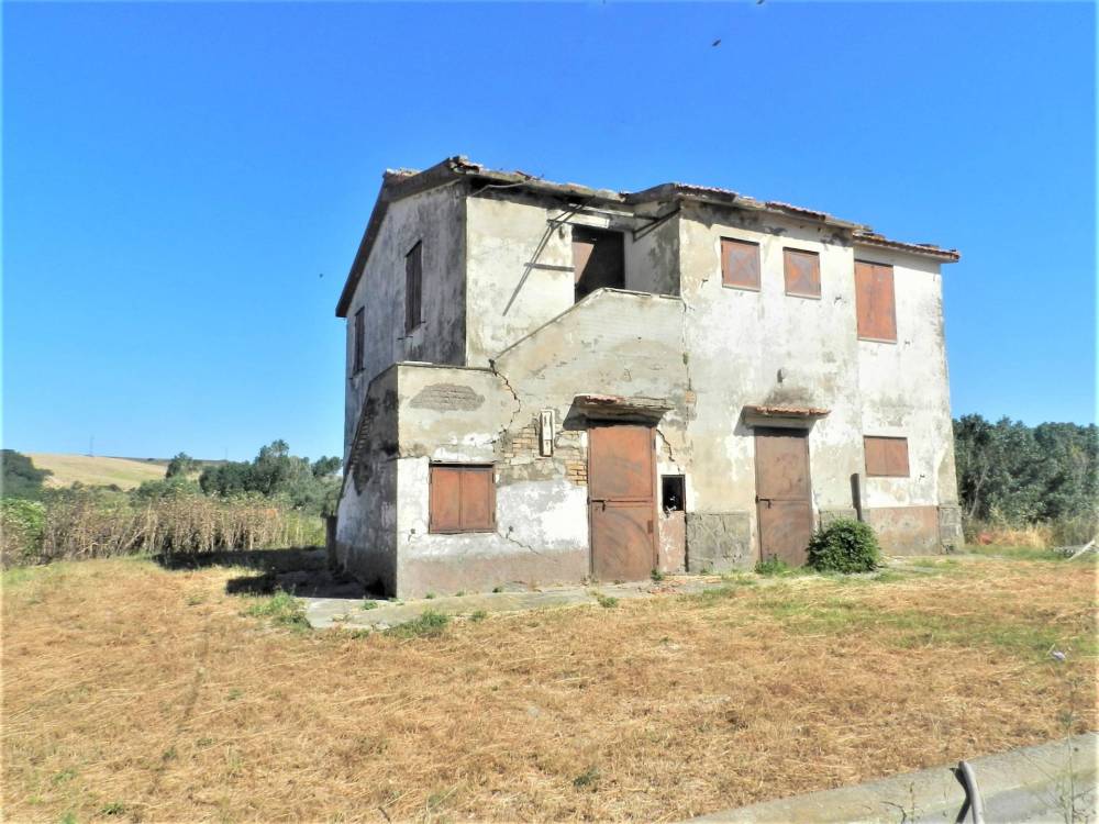 casa indipendente in vendita a Tarquinia