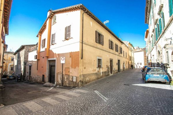 locale commerciale in vendita a Tarquinia