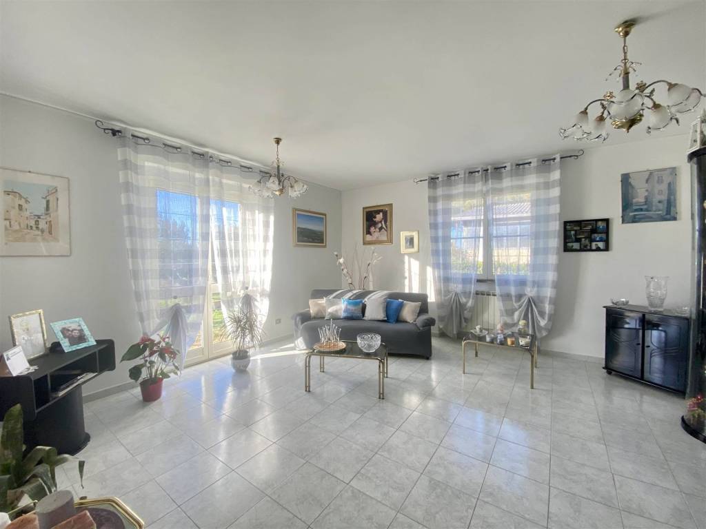 casa indipendente in vendita a Tarquinia