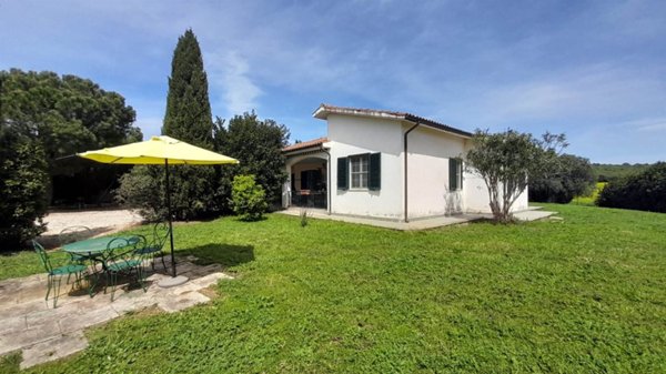 casa indipendente in vendita a Tarquinia