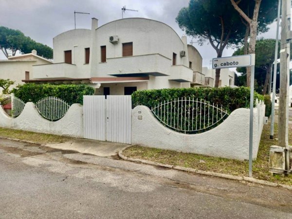 casa indipendente in vendita a Tarquinia