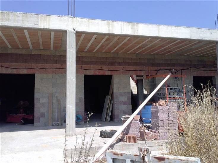 locale di sgombero in vendita a Tarquinia