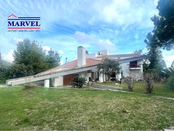 casa indipendente in vendita a Tarquinia in zona Marina Velca