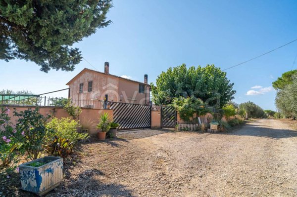 casa indipendente in vendita a Tarquinia