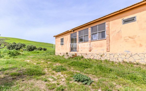 casa indipendente in vendita a Tarquinia