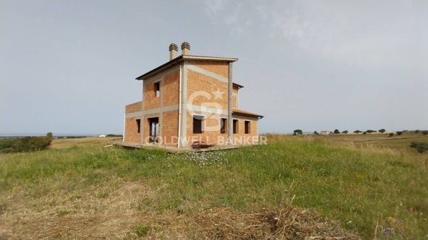 casa indipendente in vendita a Tarquinia