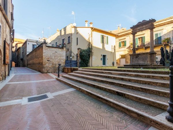 casa indipendente in vendita a Tarquinia