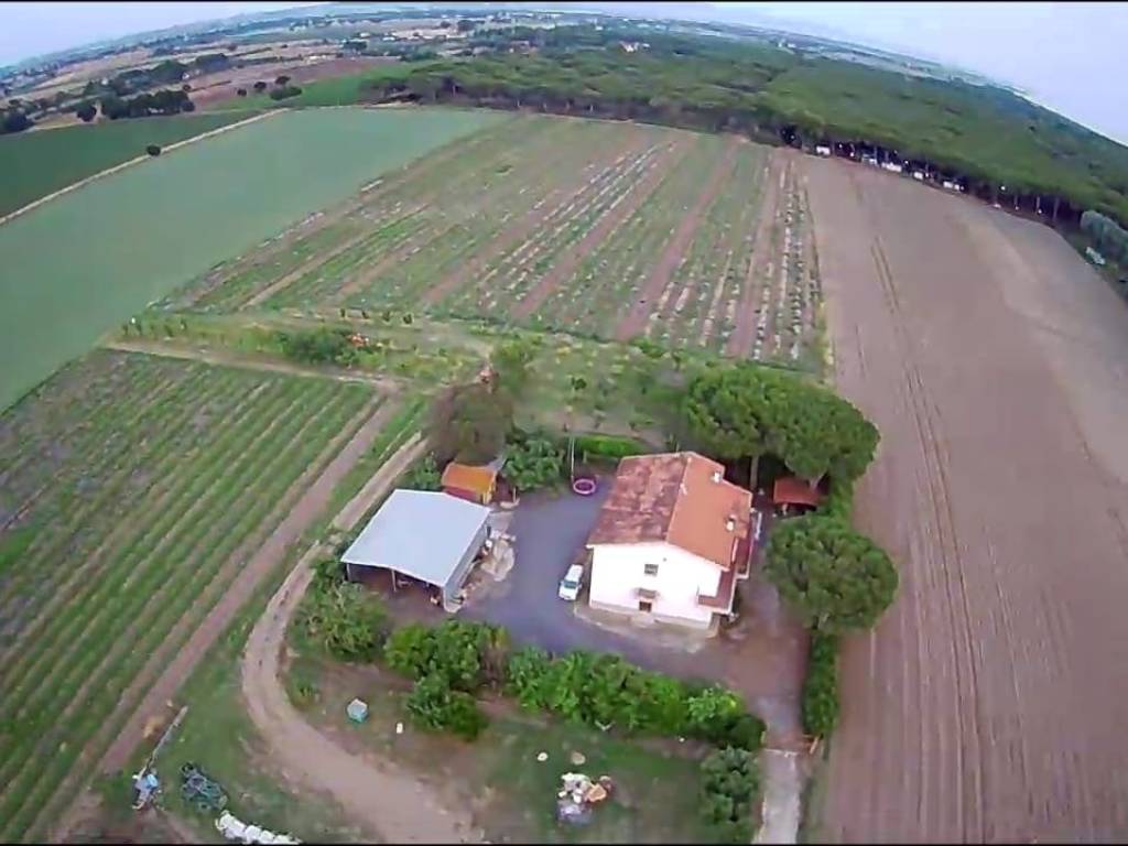 casa indipendente in vendita a Tarquinia