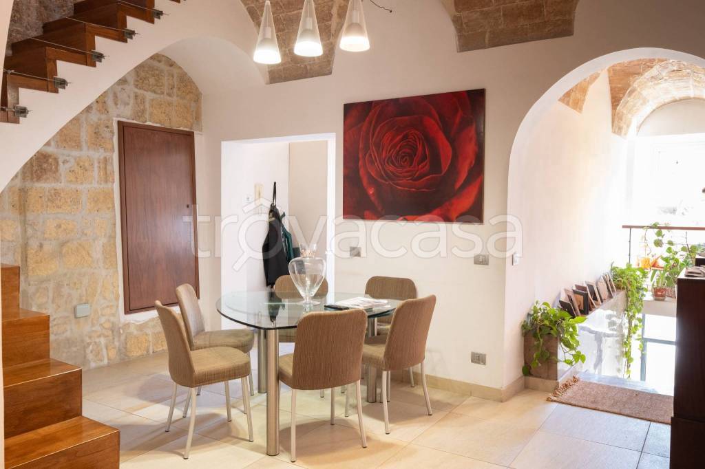 casa indipendente in vendita a Tarquinia