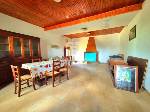 casa indipendente in vendita a Tarquinia