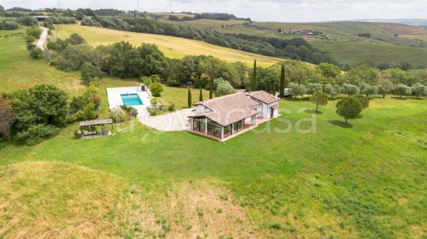 casa indipendente in vendita a Tarquinia