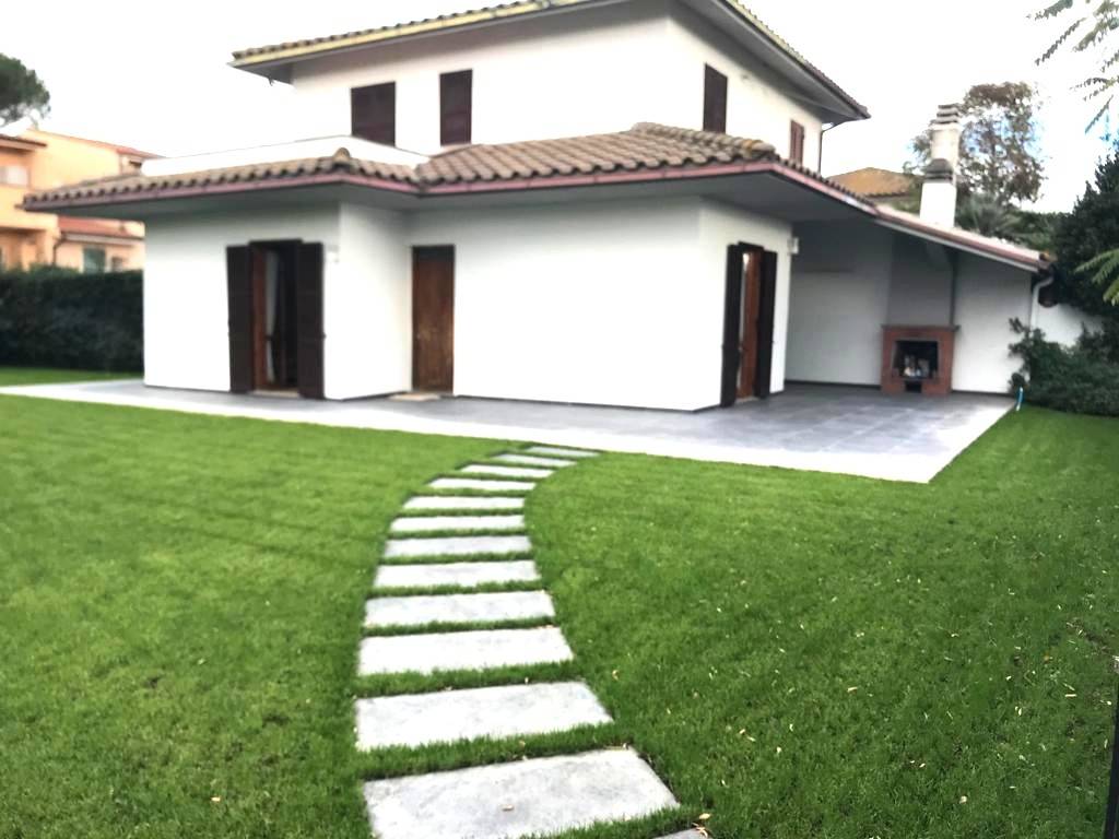 casa indipendente in vendita a Tarquinia in zona Marina Velca