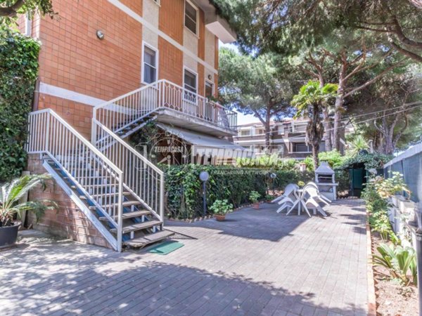 appartamento in vendita a Tarquinia in zona Marina Velca