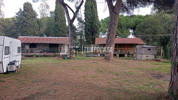 casa indipendente in vendita a Tarquinia